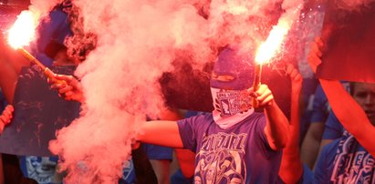 Tak kibole wnosili race na Narodowy. Szokująca informacja