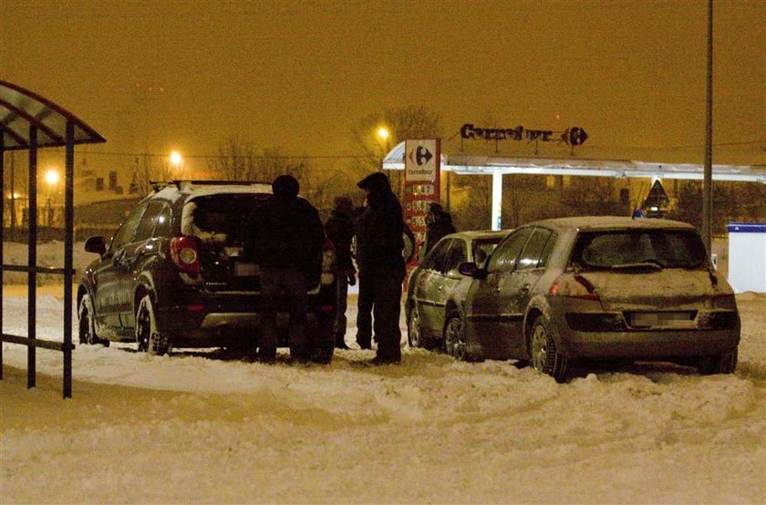 Tablica pamięci Madzi: Nie kochała Cię własna matka...