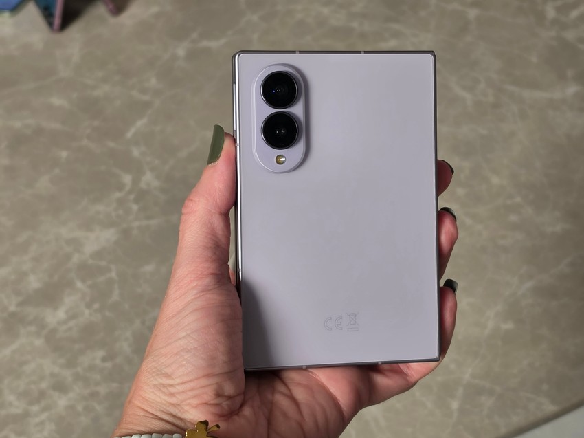 Samsung Galaxy Z Fold 8