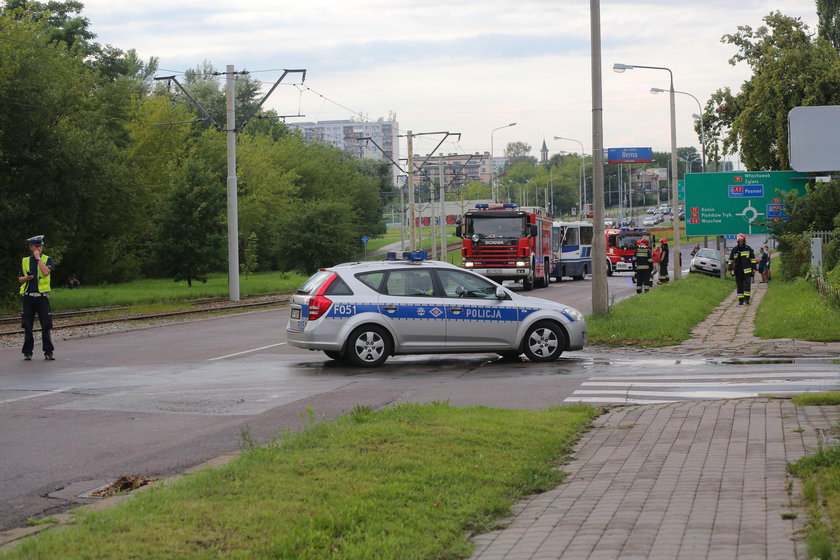 Autobus PKS Kutno zapalił się na ul. Zgierskiej w Łodzi