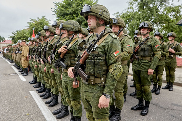 Białoruskie wojsko po raz kolejny przeprowadza ćwiczenia, w tym strzelanie bojowe