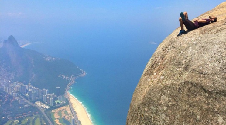 Rengetegen veszik a bátorságot, hogy felmásszanak a Pedra da Gaveara/Fotó:Instagram/wellboldrini