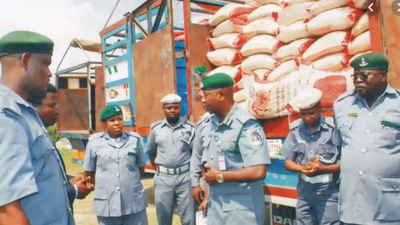 Nigerian Customs officers (InfoGuide)