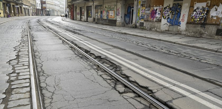 Magistrat przyznaje, że Szczytnicka wymaga gruntownej przebudowy, ale miasto nie ma na to pieniędzy