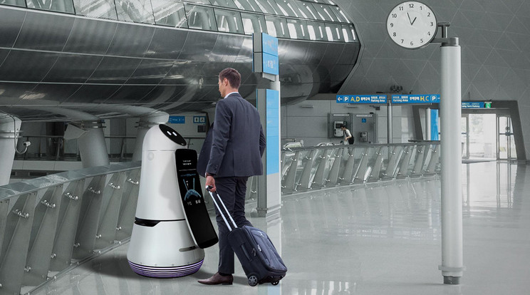 Az Incheon reptéren Dél-Koreában robotok fogadnak minket / Fotó: LG