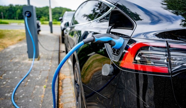 Revolucija u auto-industriji!  Španski naučnici stvorili superlake provodnike