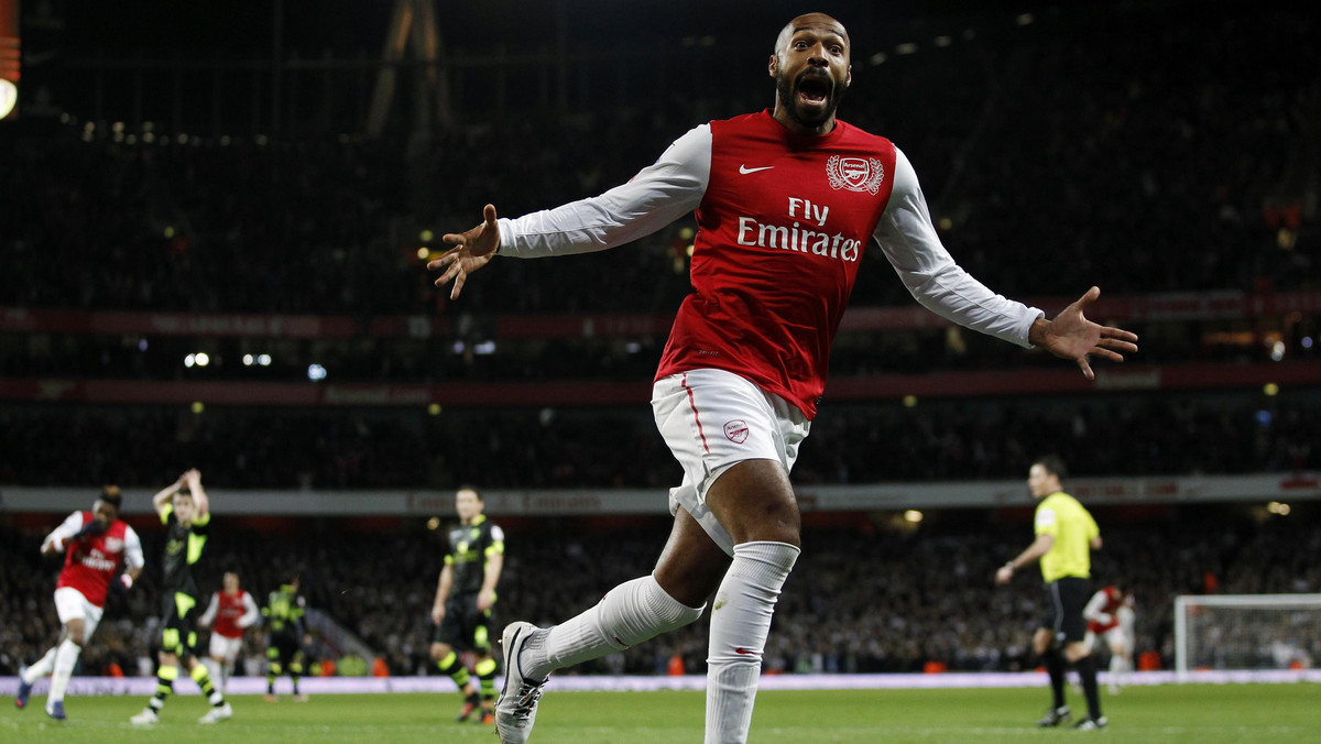 Arsenal Londyn pokonał na Emirates Stadium Leeds United 1:0 (0:0) w meczu III rundy Pucharu Anglii. Gola na wagę zwycięstwa, zupełnie jak za dawnych lat, zdobył dla Kanonierów Thierry Henry.