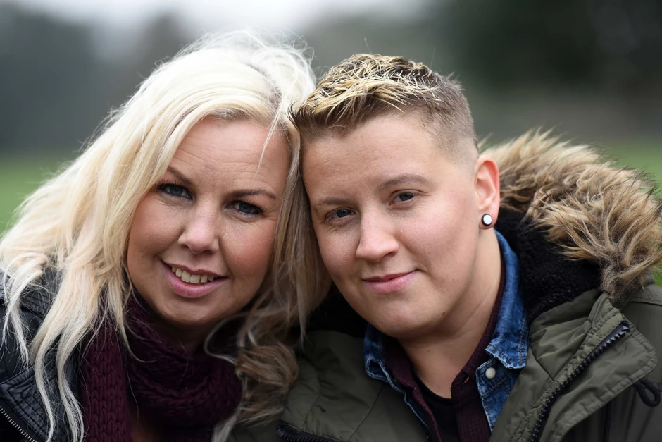 Aleks i njegova devojka