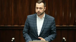 poseł polski 2050 zawieszony. "decyzja nie była jednogłośna"
