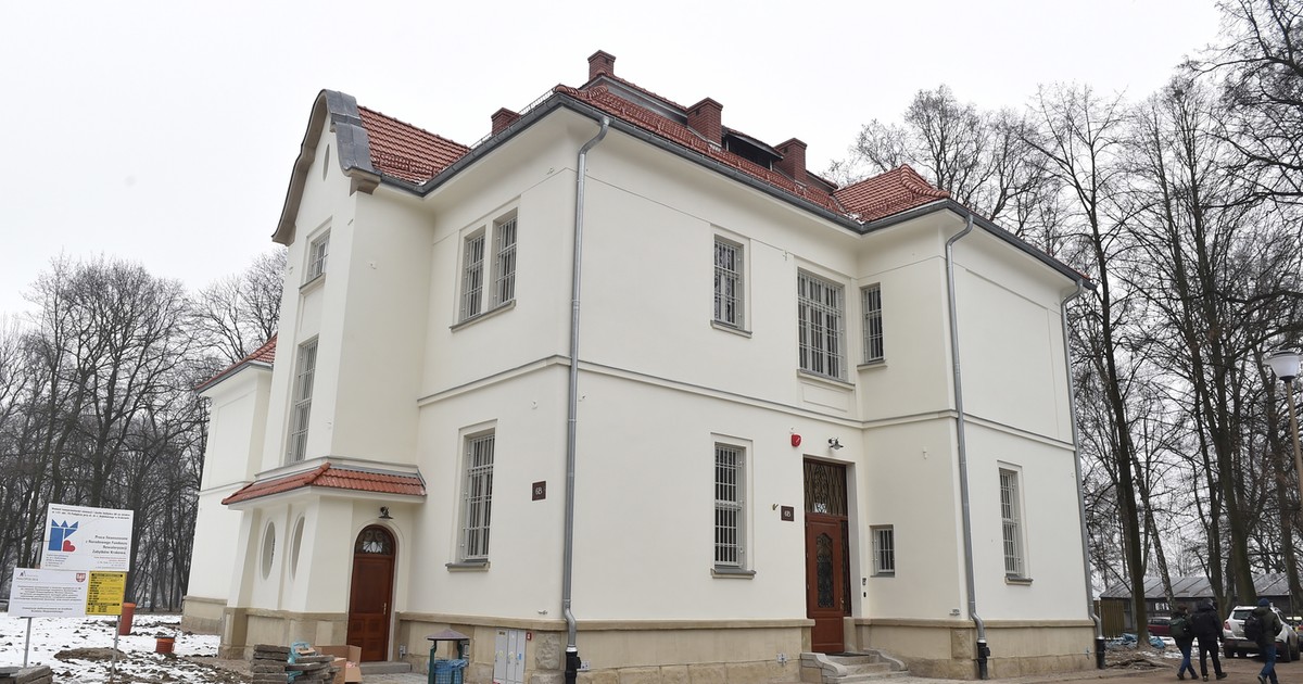 "Po co pani tu przyszła? Pielęgniarki chłopów sprowadzają, a pacjentów trują!"