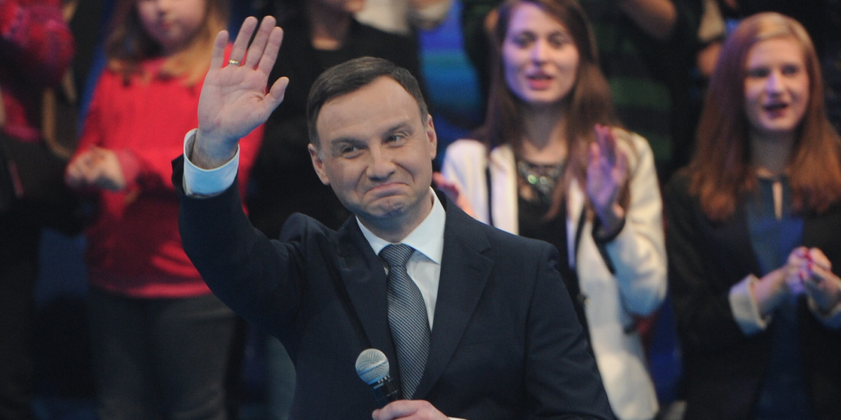 Andrzej Duda "zawarł" umowę z Polakami.