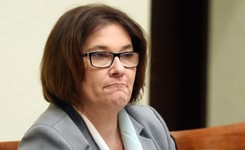 Rzeczniczka PiS: To PO rozciągnęła parasol ochronny nad 'Dumą i Nowoczesnością', pozwolili na rejestrację