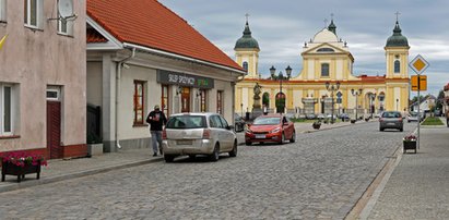 Makabryczna śmierć 14-latki. Oblała się benzyną i podpaliła