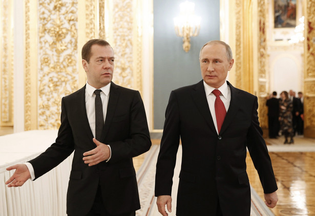 Prezydent Władimir Putin i premier Dmitrij Miedwiediew podczas sesji Zgromadzenia Federalnego