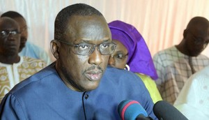 Cheikh Oumar Anne, Ministre de l'Education