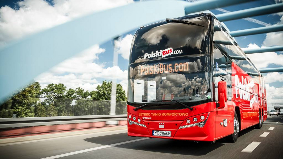 Polski bus znika z ulic Olsztyna. Przewoźnik zawiesił kurs na trasie Warszawa -Olsztyn. - Przyczyną takiej decyzji są czynniki zewnętrzne takie jak: niezbędne pozwolenia, mała ilość pasażerów oraz logistyka — mówi Piotr Pogonowski, dyrektor Marketingu i Komunikacji PolskiBus.com