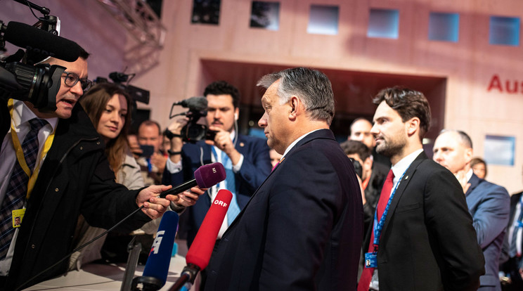 Orbán Viktor az EU-Afrika Fórum előtt nyilatkozott / MTI/Miniszterelnöki Sajtóiroda/Szecsődi Balázs