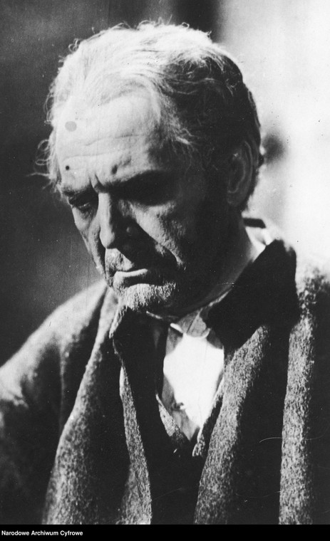 Kazimierz Junosza-Stępowski jako prof. Rafał Wilczur w filmie "Znachor" (1937)