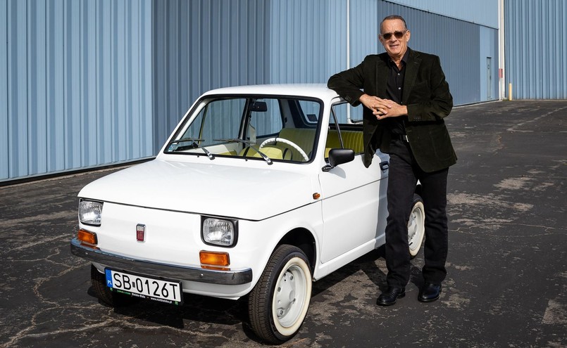 Fiat 126p, którego dostał Tom Hanks, sprzedany za ponad 363 tys. zł