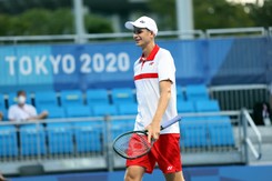 Tokio 2020. Kompromitacja Hurkacza. Przegrał z tenisistą z drugiej setki rankingu ATP