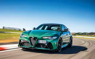 Pierwsza jazda Alfa Romeo Giulią GTAm