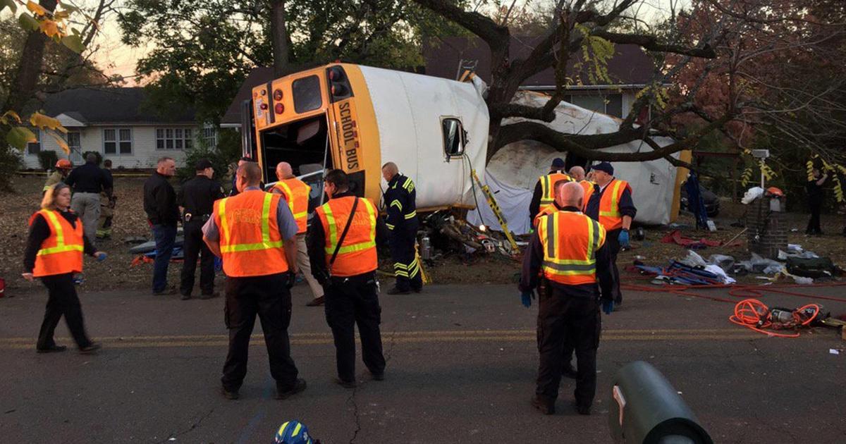 Tragiczny wypadek szkolnego autokaru. Zginęły dzieci