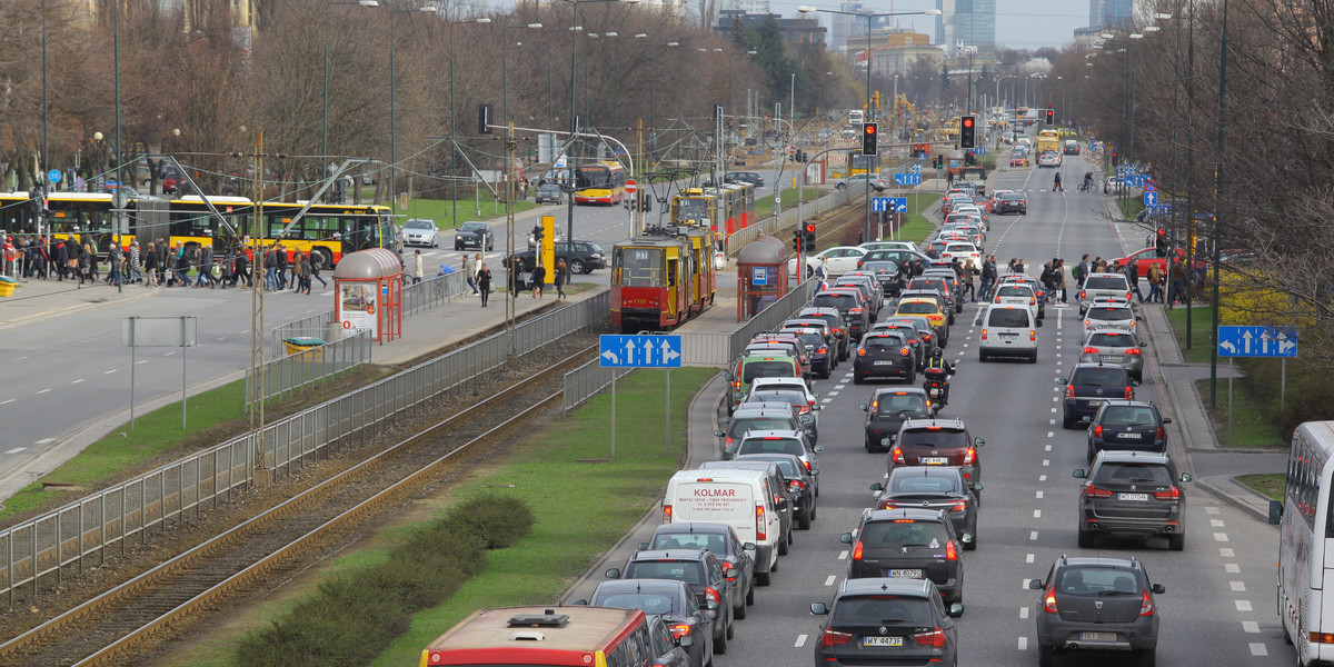 Od soboty tramwajarze rozpoczynają przebudowę przejazdów na skrzyżowaniach z Konstruktorską i Uniechowskiego