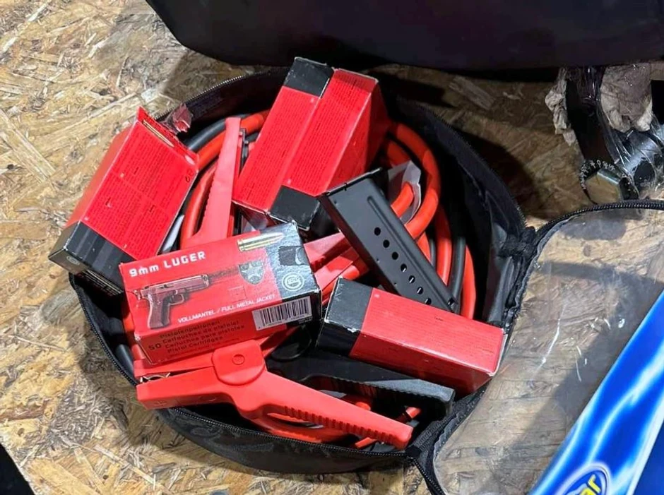 Na Batrovcima pronađeni bojevi meci u torbi sa kablovima