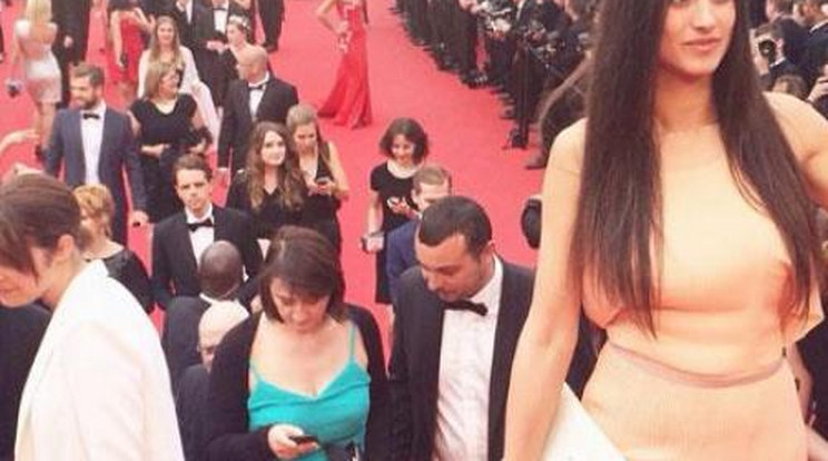 A gyönyörű magyar színésznő Cannes-ban is lenyűgözte a pasikat