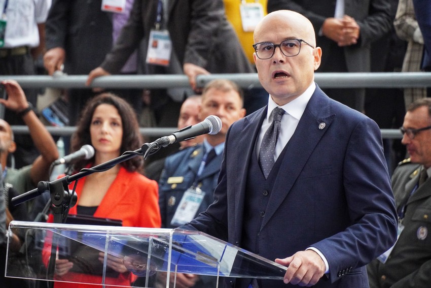 Ministar odbrane Miloš Vučević