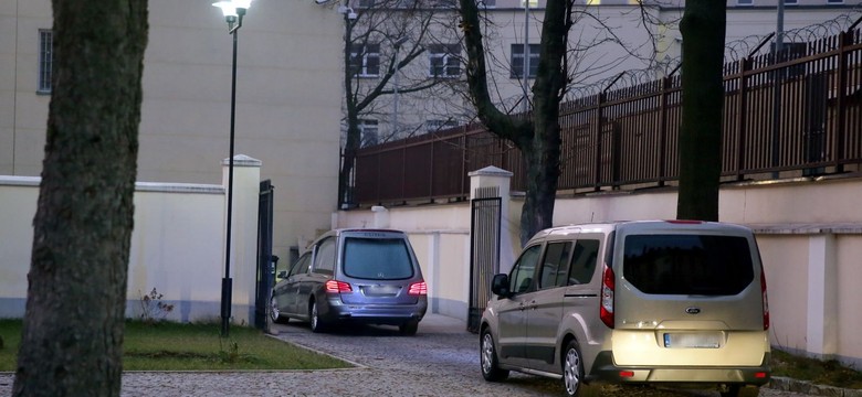 Dlaczego prokuratura nie zakazała ekshumacji ofiar katastrofy smoleńskiej? Sąd uzasadnia