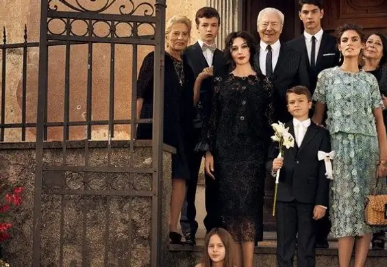 Monica Bellucci w roli matki w\u0142oskiego klanu w kampani Dolce&Gabbana