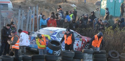 Wypadek na trasie rajdu Barbórka. Samochód uderzył w ludzi