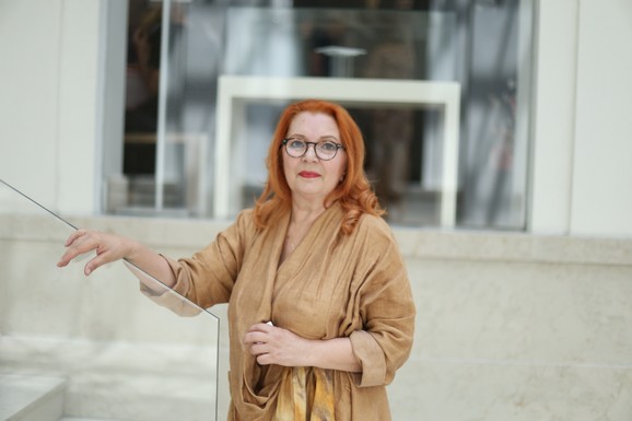 "LIČE NA PLASTIČNE VIRŠLE, ŠTA ĆE ONE DA RODE?!" Tanja Bošković o izoperisanim ženama, pa priznala zašto je odustala od monaštva