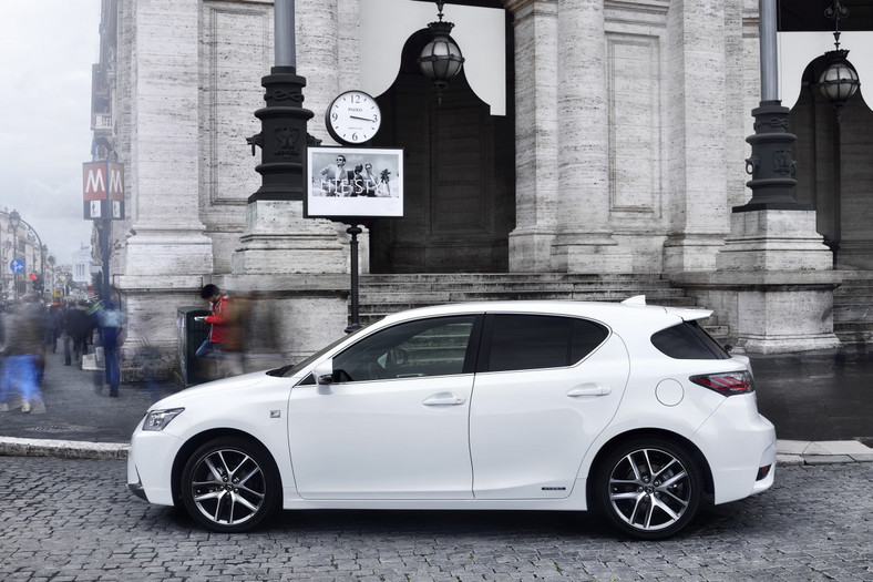 Lexus CT 200h