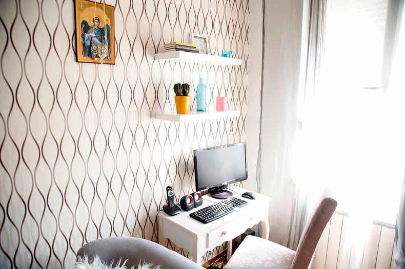 Uroš Jovčić i Dženi Martin, stan