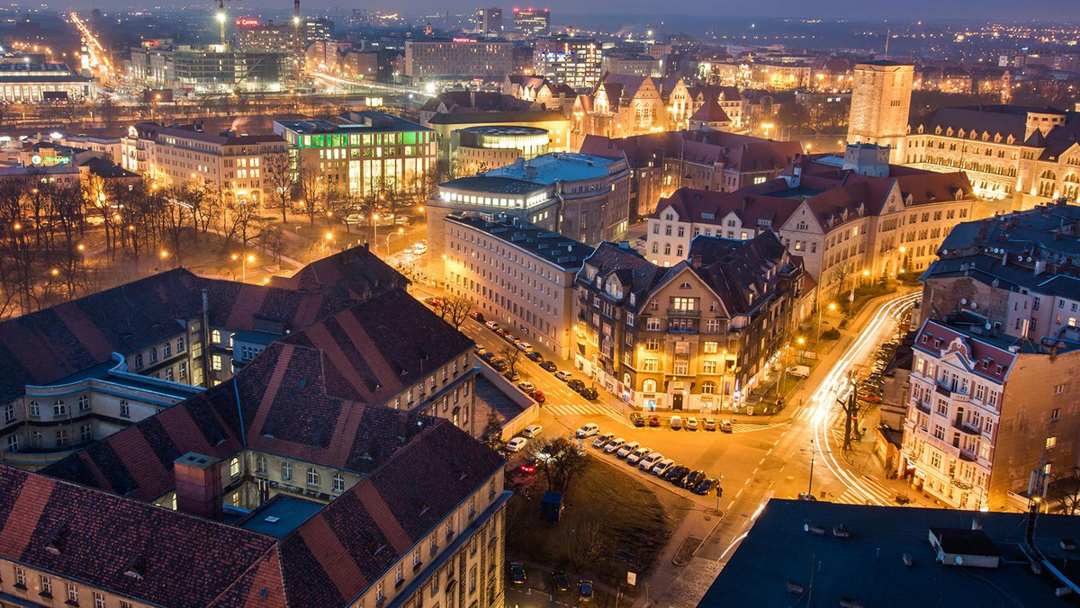 Najpierw wysoka pozycja w rankingu Polish Cities of the Future, czyli polskich miast przyszłości i nagroda w Cannes. Później stolica Wielkopolski znalazła się na liście miast, gdzie warto prowadzić długoterminowe inwestycje. Uznano, że może pochwalić się także wysokim potencjałem ekonomicznym, ludzkim oraz bardzo dobrą jakością życia jego mieszkańców.