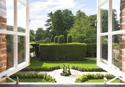 Zagrały w filmach, trafiły na sprzedaż. Filmowe domy do wzięcia. GALERIA