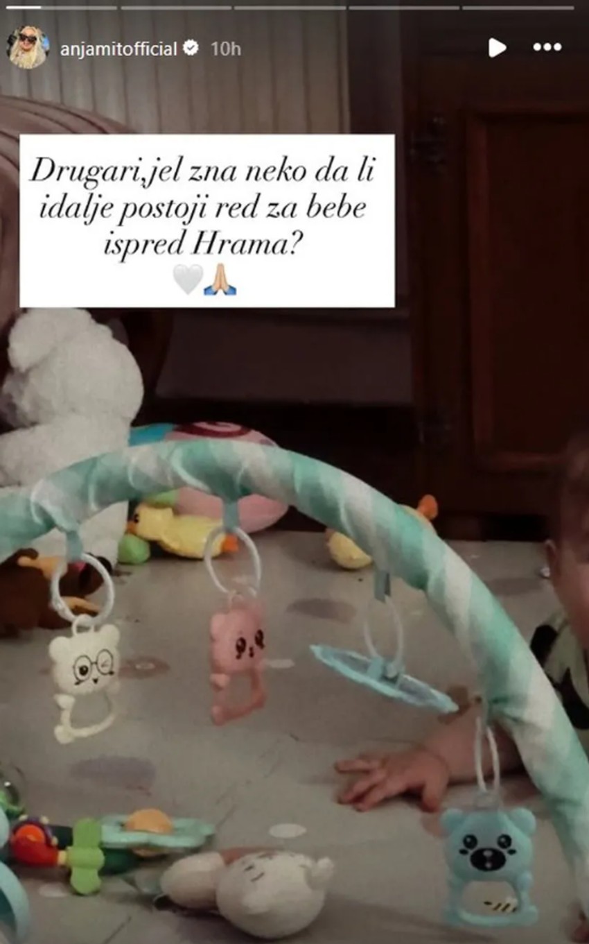 Anja Mit želi da ide sa sinom kod Hrama