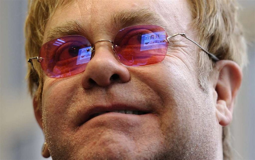 Elton John wybrał chrzestne dla synka