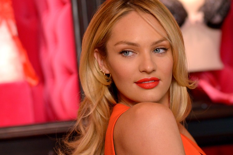 9. Candice Swanepoel - zarobiła 3,3 mln dol.