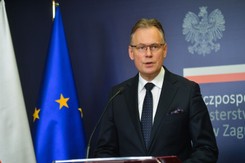 Mularczyk o rzezi wołyńskiej: Sprawa musi być podnoszona stanowczo, ale i rozważnie