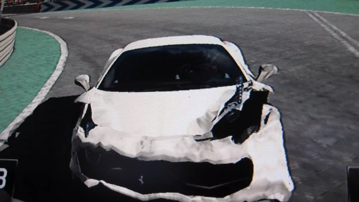 Zniszczenia w Gran Turismo 5 wyglądają co najmniej dziwnie