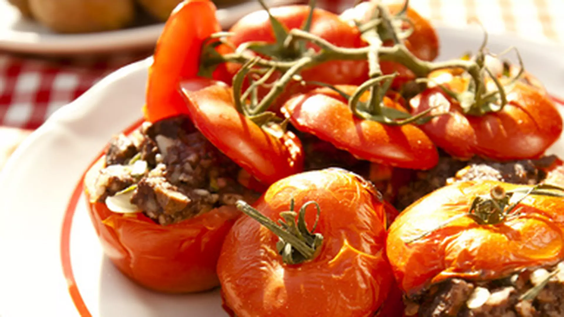 Przepis na zapiekane pomidory faszerowane kaszanką