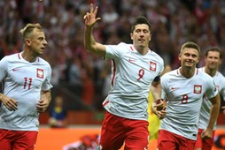 Robert Lewandowski Karol Linetty Kamil Grosicki reprezentacja Polski piłka nożna futbol