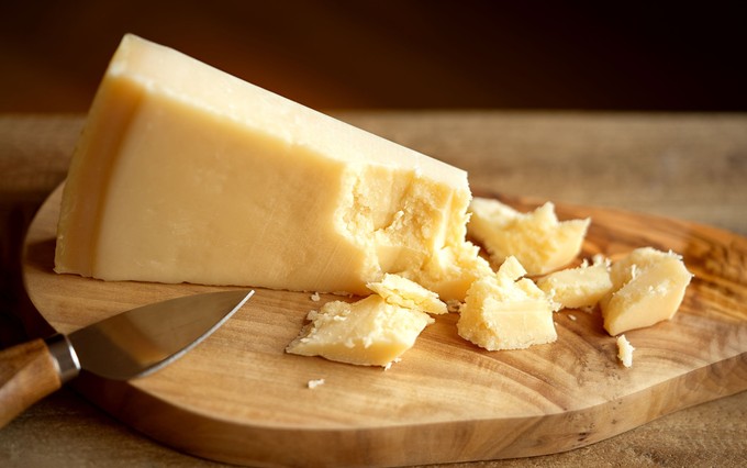 Hogyan készül valójában a parmezán sajt? A válasz sokakat megdöbbenthet