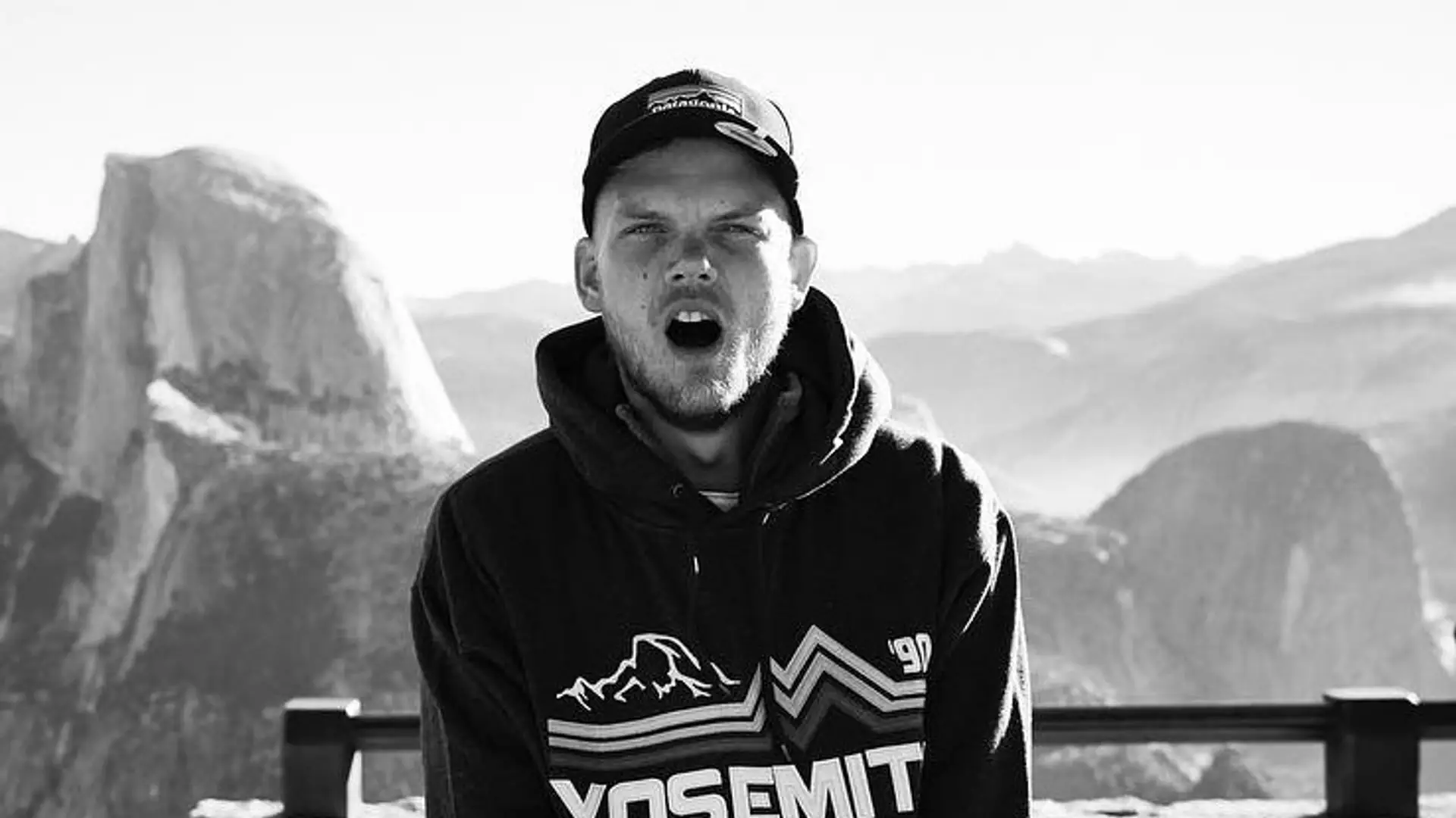 Avicii popełnił samobójstwo. "Nie mógł już tego wytrzymać. Chciał odnaleźć spokój"