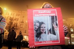 Białoruskie władze przekuły strach w represje wobec dziennikarek [WYWIAD]