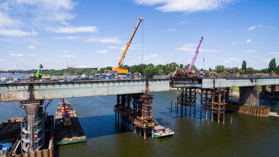 Postępy prac remontowych na moście Łazienkowskim w Warszawie, 16 bm. <br>(zuz) PAP/Leszek Szymański