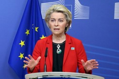 Von der Leyen: Widzimy, że Rosja kontynuuje gromadzenie wojsk